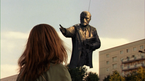 Good.Bye.Lenin.2003.BluRay.1080p.DTS.x264-CHD.mkv_20240403_195412.600.png