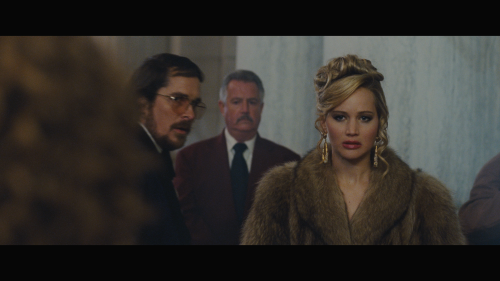 American.Hustle.2013.2160p.UHD.BluRay.REMUX.HEVC.DoVi.HDR.TrueHD7.1-CHD.mkv_20240713_235650.899.png