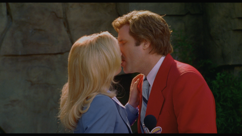 Anchorman.The.Legend.of.Ron.Burgundy.2004.2160p.BluRay.REMUX.HEVC.HDR.DoVi.DTS-HD.MA5.1-CHD.mkv_20240811_203420.782.png