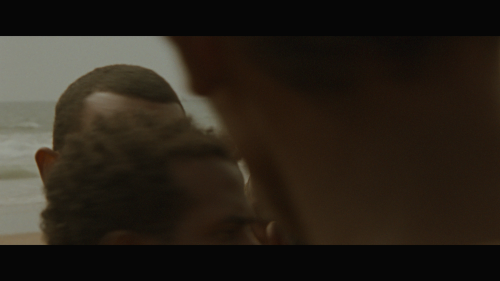 Captain.Phillips.2013.UHD.BluRay.2160p.REMUX.HEVC.DoVi.HDR.TrueHD7.1-CHD.mkv_20240814_001601.026.png