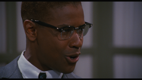 Malcolm.X.1992.2160p.UHD.Blu-ray.Remux.DV.HEVC.DTS-HD.MA5.1-HDS.mkv_20240828_230356.517.png