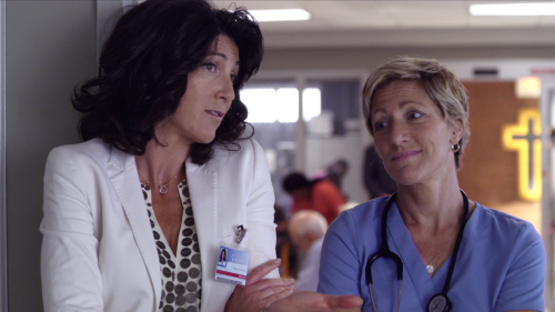 Nurse.Jackie.S02E01.2010.BluRay.1080p.REMUX.AVC.DTS-HDMA7.1-CHD.mkv_20240830_124748.828.png