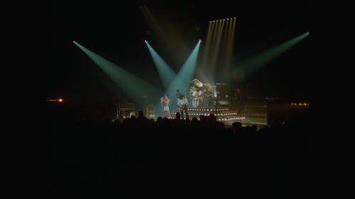 Queen-Rock-Montreal--Live-Aid-1981-V1-Full-Frame-Ver-BluRay-Remux-UHD-2160p-HDR-Atmos-TrueHD7.1-CHD.mkv_20240905_203110.599.png