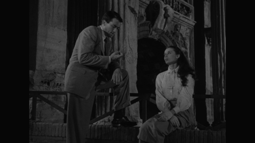 Roman.Holiday.1953.2160p.UHD.BluRay.REMUX.HEVC.DoVi.HDR.DTS-HDMA2.0-CHD.mkv_20240905_234711.401.png