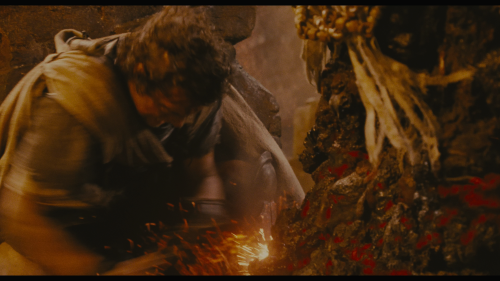 Wrath.of.the.Titans.2012.UHD.BluRay.2160p.REMUX.HEVC.DoVi.HDR.DTS-HDMA5.1-CHD.mkv_20240912_120449.193.png