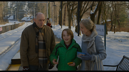 The-Visit-2015-USA-BluRay-Remux-UHD-DoVi-HDR-2160p-DTS-HDMA5.1-CHD.mkv_20241223_171051.363.png